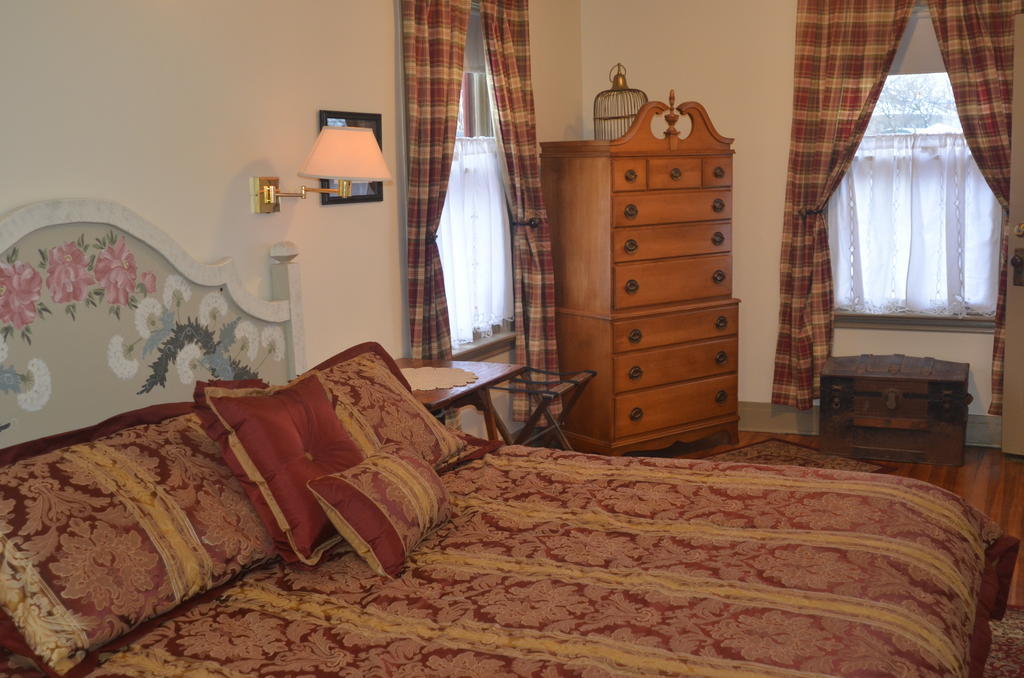 Union Gables (Adults Only) Hotel Saratoga Springs Room photo