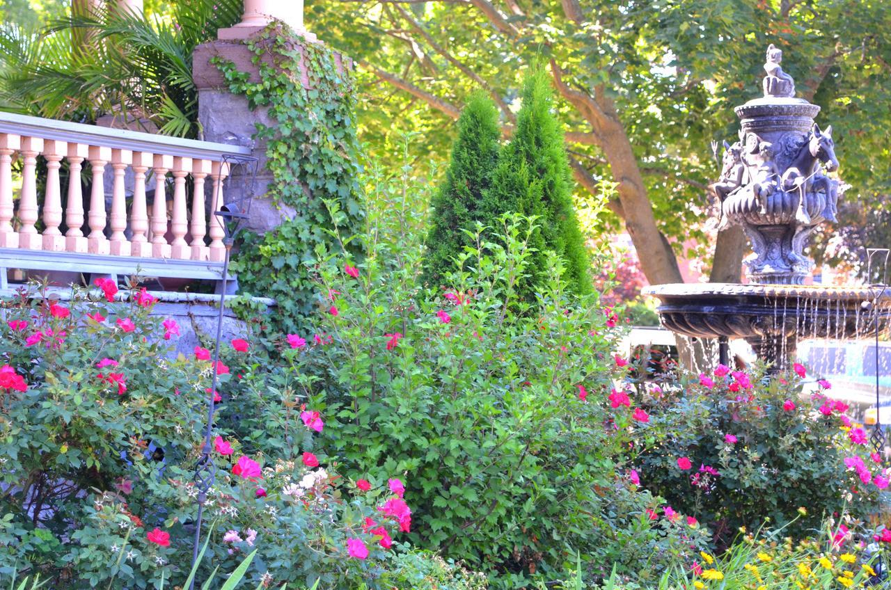 Union Gables (Adults Only) Hotel Saratoga Springs Exterior photo