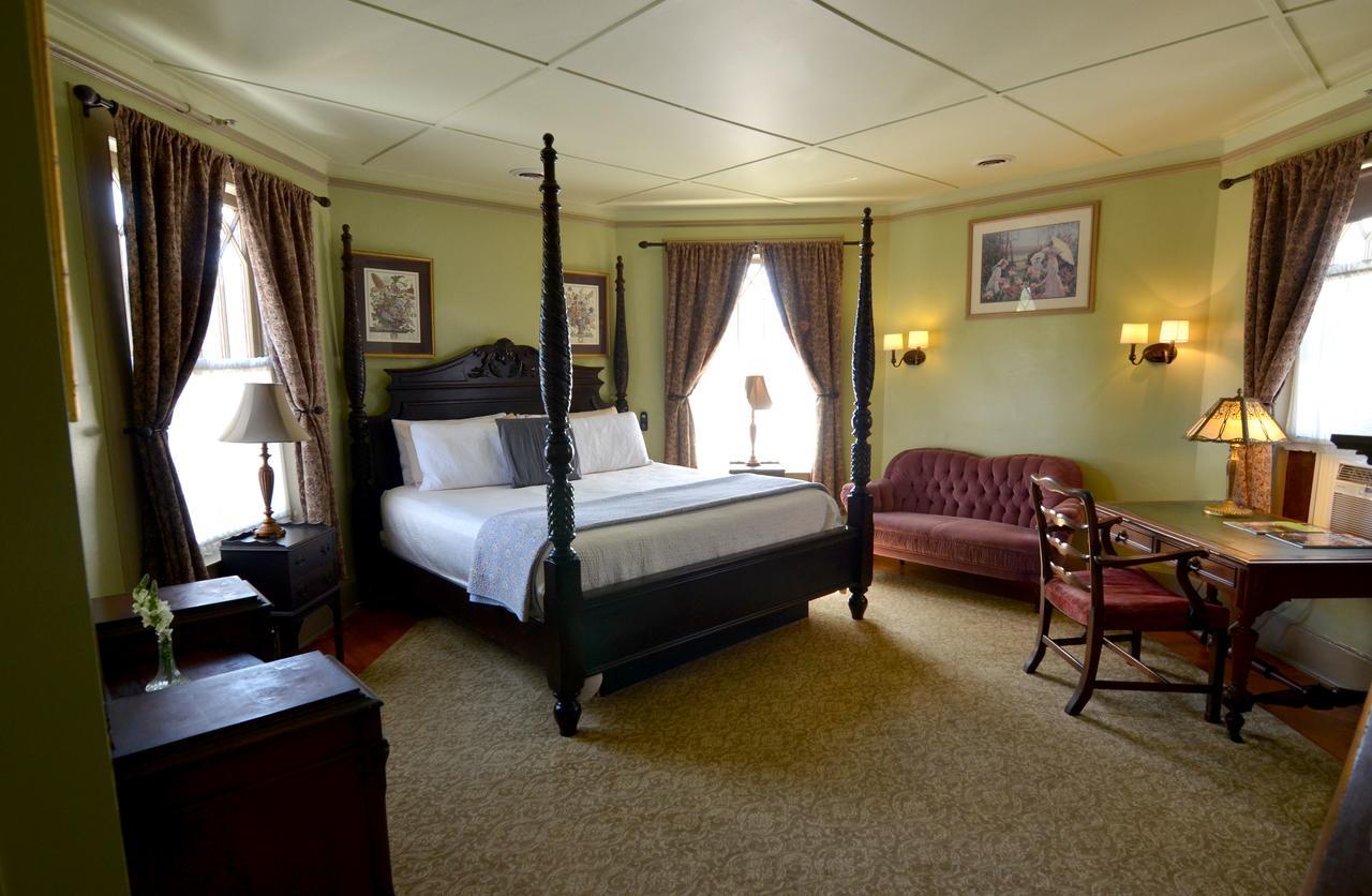 Union Gables (Adults Only) Hotel Saratoga Springs Room photo